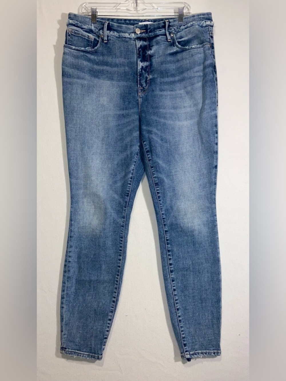 Good American women’s plus size jeans